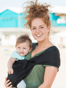 Minimonkey-sling-black-mama-holding-baby-on-side